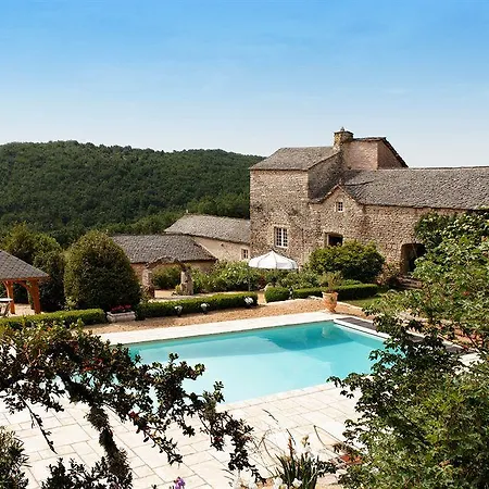 Relais Des Monts 4*