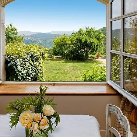 Couette-café Relais Des Monts 4*
